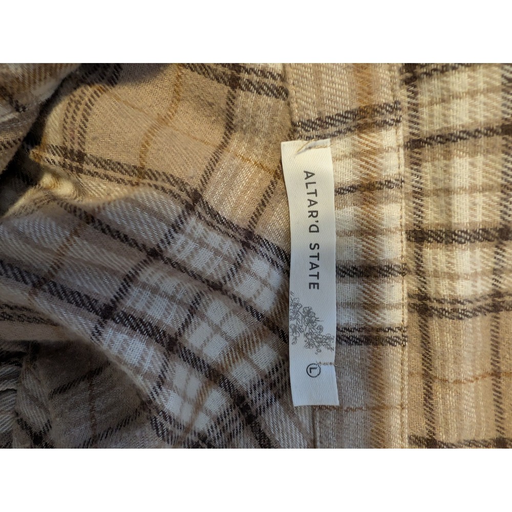 Altar'd State Plaid Flannel Shirt Women's Large Beige Brown Oversized Button Up - Picture 4 of 4